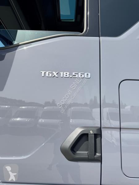 جرار MAN 18.560