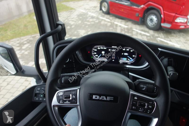 Cap tractor DAF XG  FT 4X2