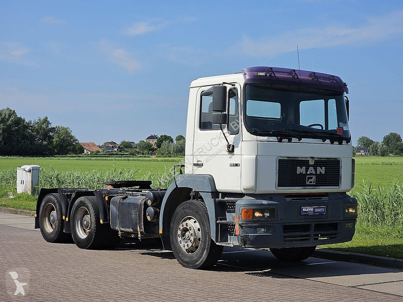 جرار MAN 26.403 6X4 MANUAL