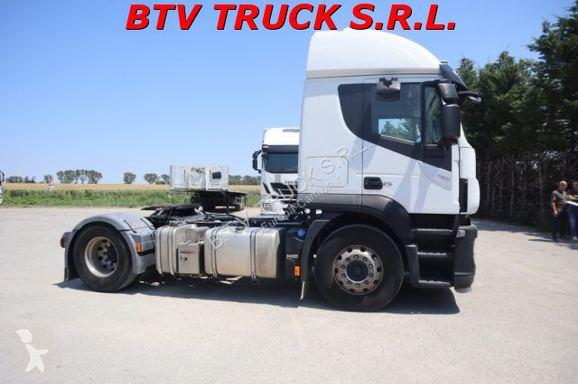 Tahač Iveco STRALIS