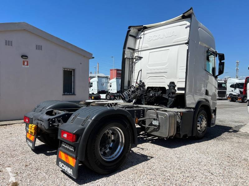 Cap tractor Scania