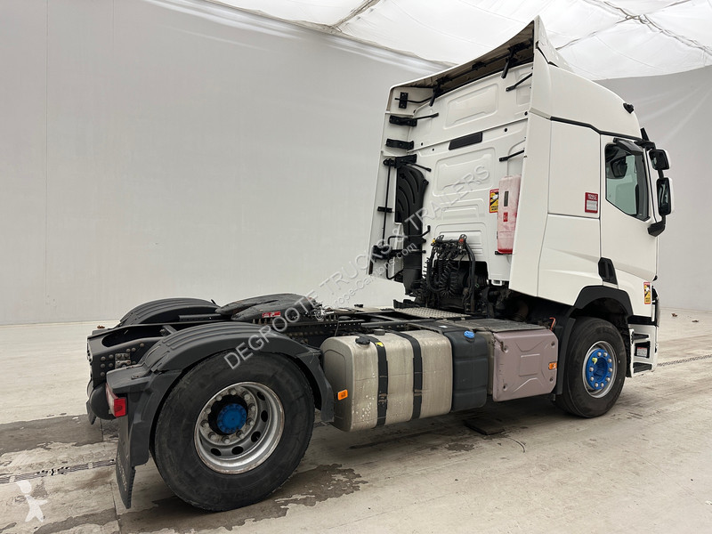 جرار Renault T460*