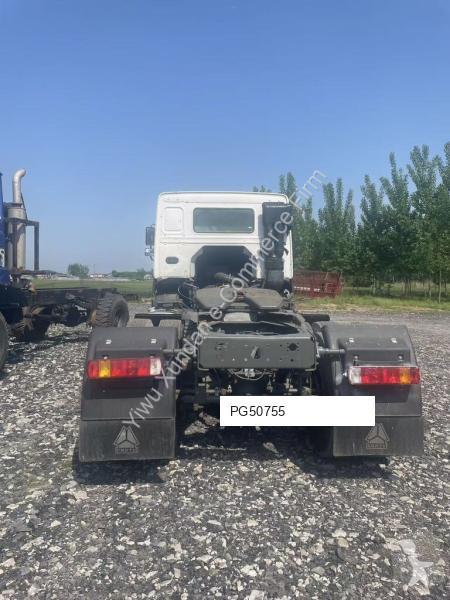 جرار Howo ZZ4257V3241W