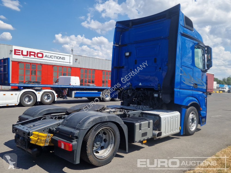 جرار Mercedes ACTROS 1845