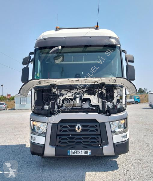Traktor Renault 460 X ROAD TSeries