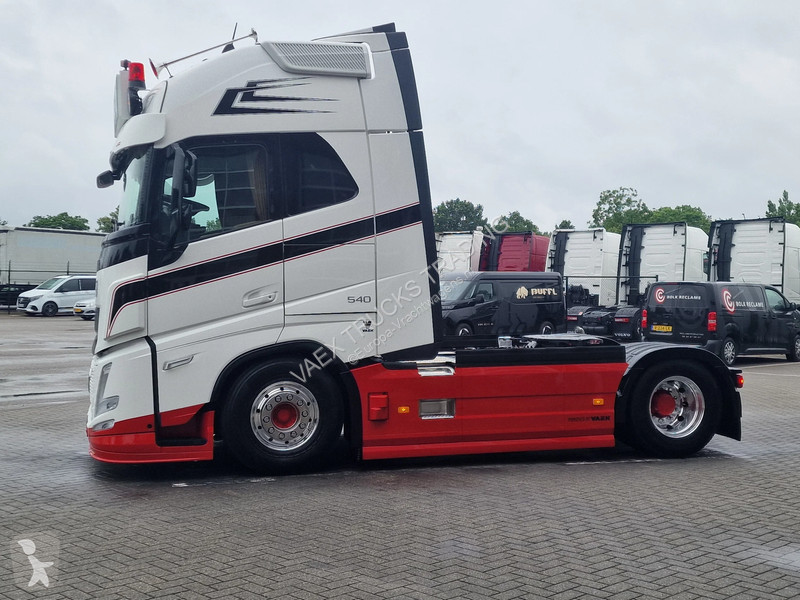 جرار Volvo Aero Globetrotter XL 4x2 - New -...