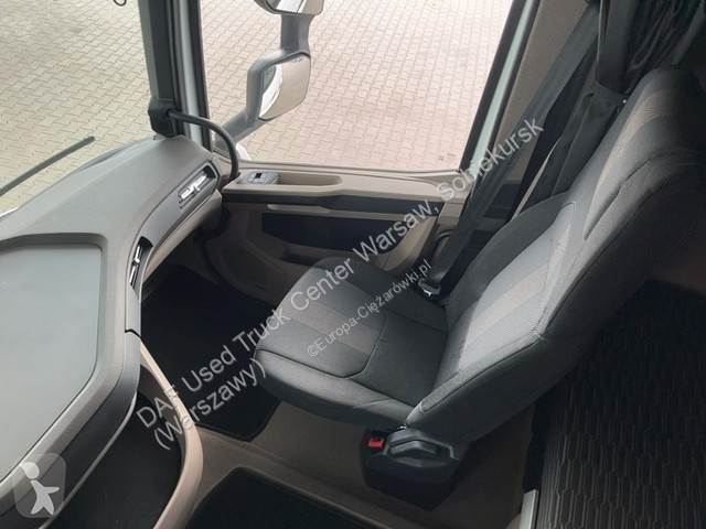 Влекач DAF XG  FT 4X2