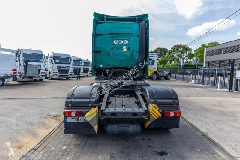 جرار Mercedes ACTROS 1845