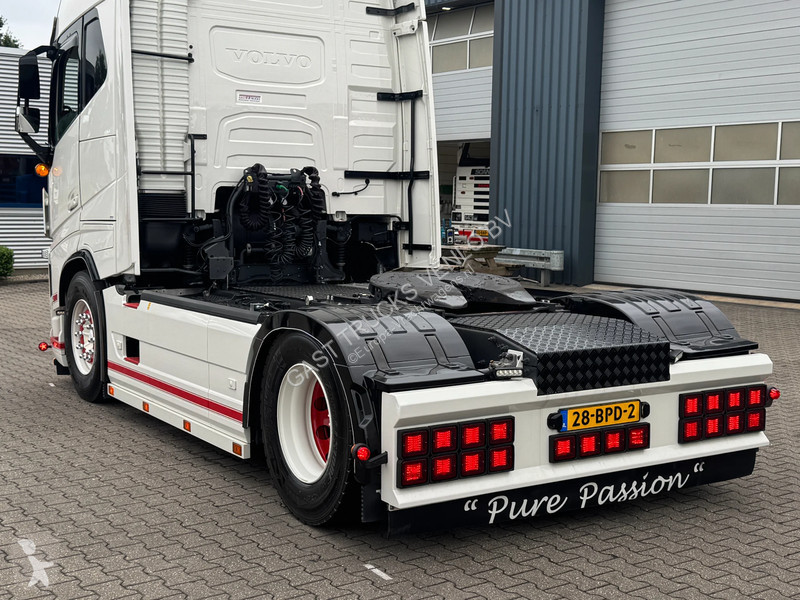 Trekker Volvo 500 Globetrotter XL Special /...
