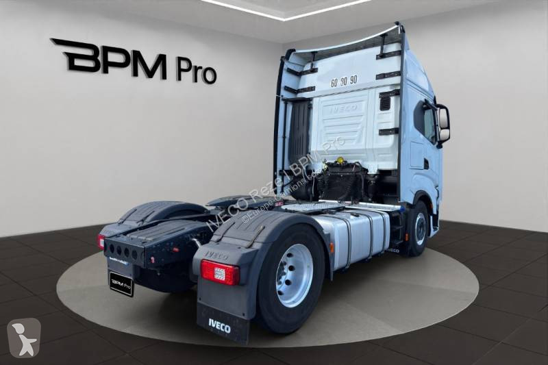 جرار Iveco