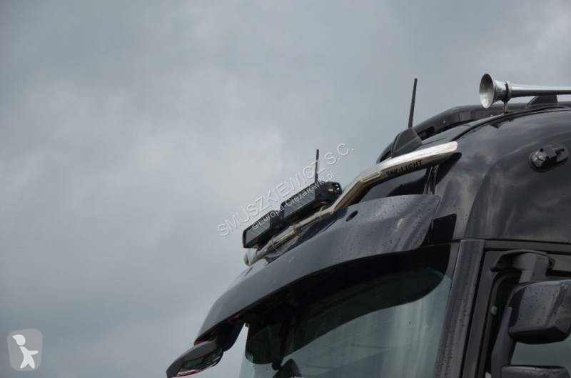 Влекач Renault