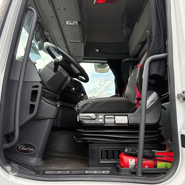 جرار Renault T520 Euro 6 Retarder