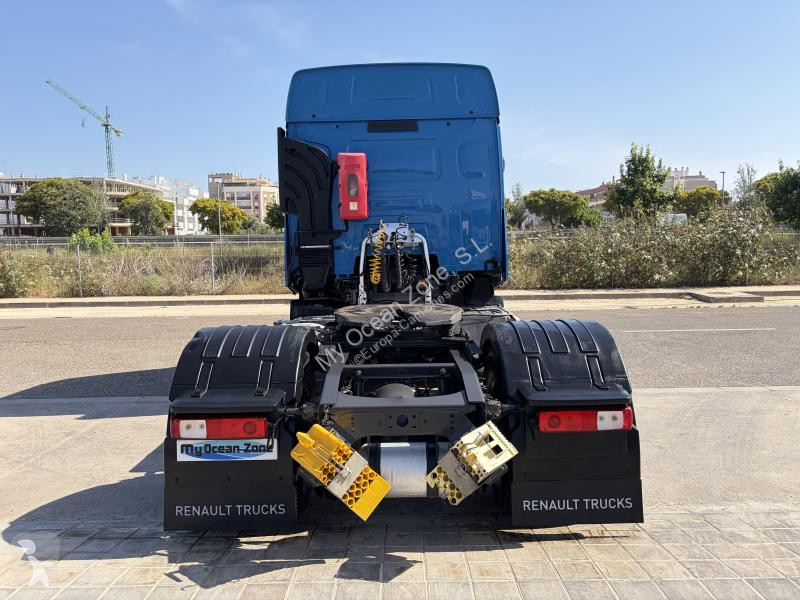جرار Renault T440