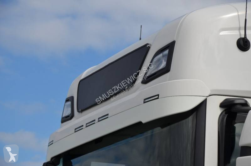 Влекач Scania