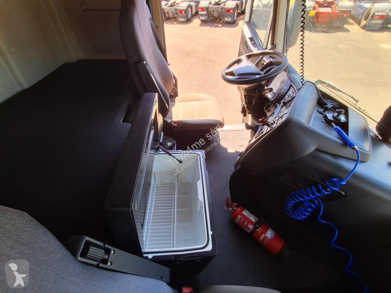 Iveco AS 480 tractor unit