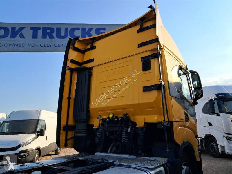 جرار Iveco