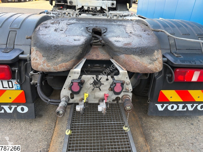 جرار Volvo 460 EURO 6, PTO, Lohr