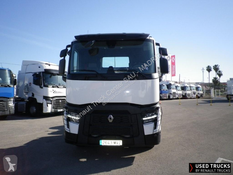 جرار Renault