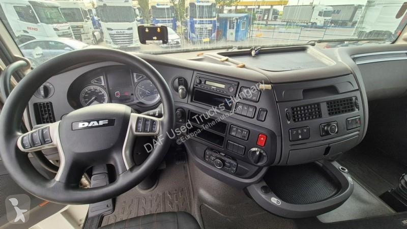 جرار DAF XF  FT LOW DECK 4X2