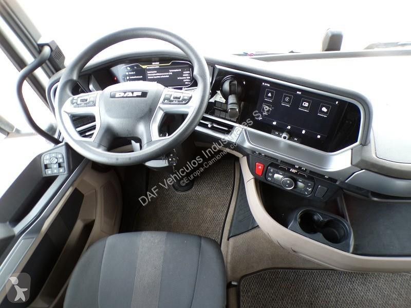 جرار DAF XG  FT 4X2