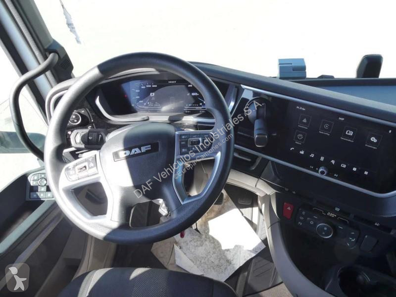 جرار DAF XG  FT 4X2