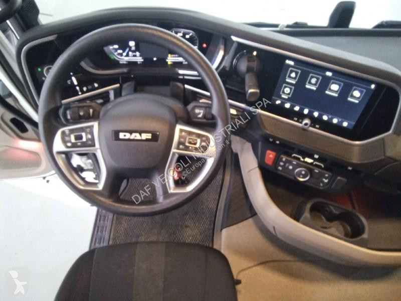 جرار DAF XG  FT 4X2