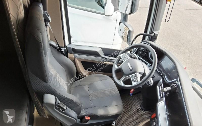 جرار DAF XG  FT 4X2