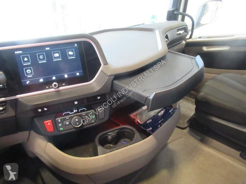 جرار DAF XG  FT 4X2