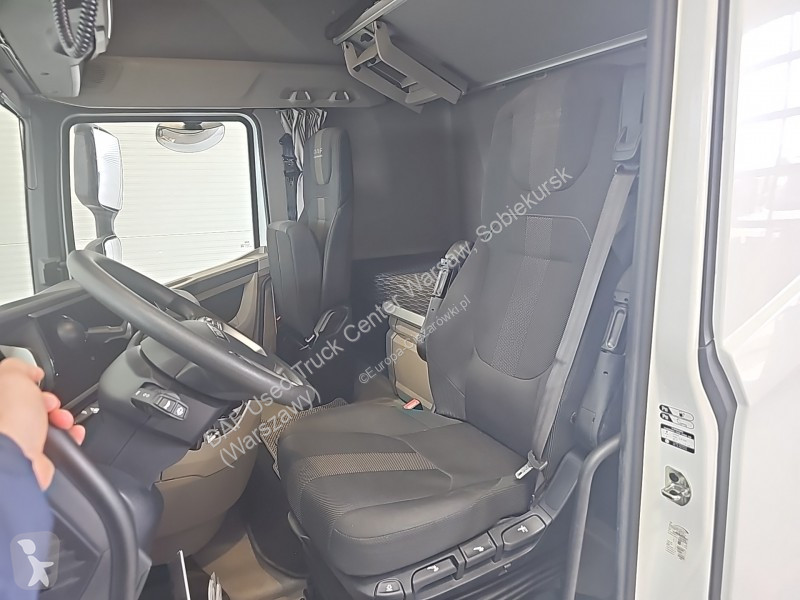 Влекач DAF XG  FT 4X2