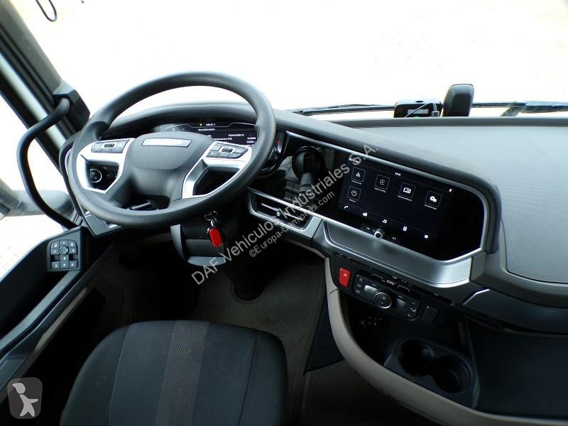 جرار DAF XG  FT 4X2