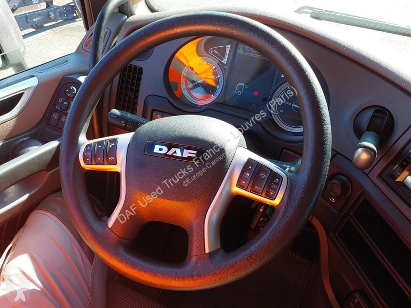 جرار DAF XF  FT 4X2