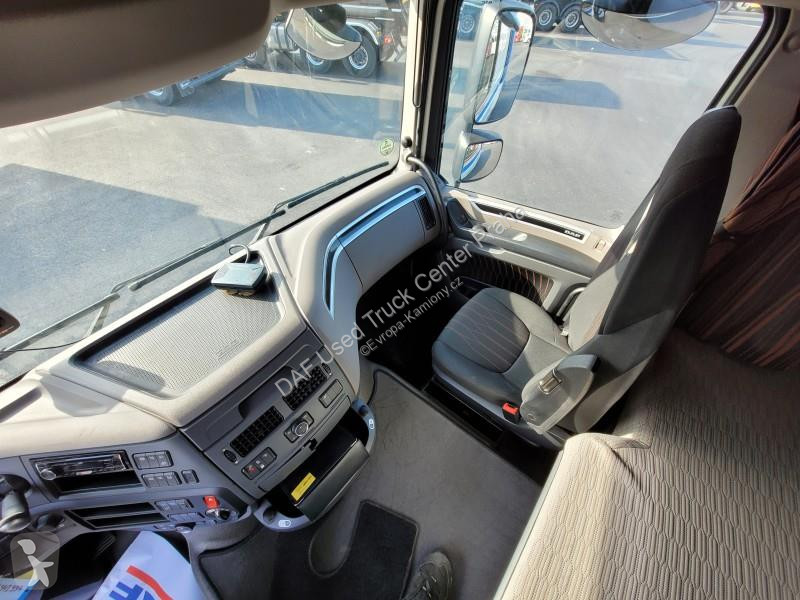 جرار DAF XF  FT LOW DECK 4X2