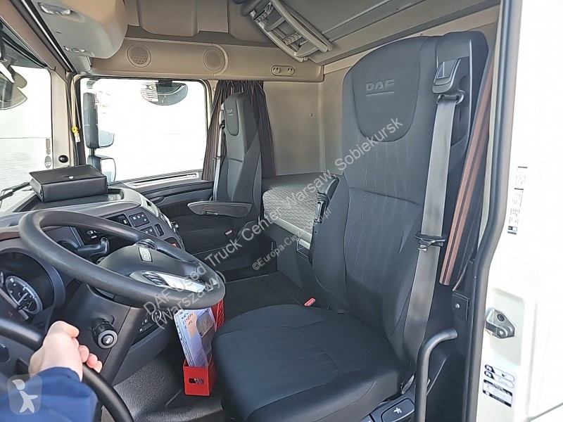 جرار DAF XF  FT 4X2