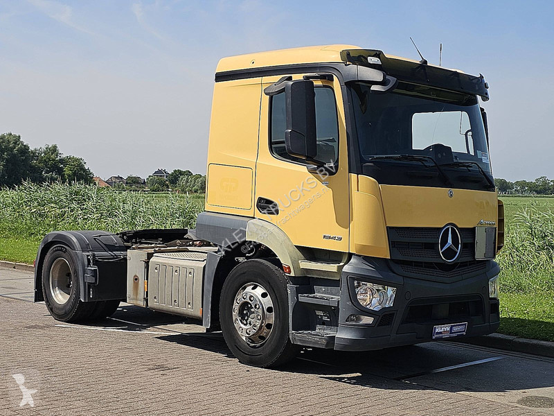 جرار Mercedes ACTROS 1843