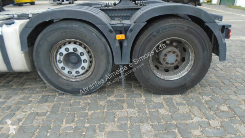 جرار Volvo