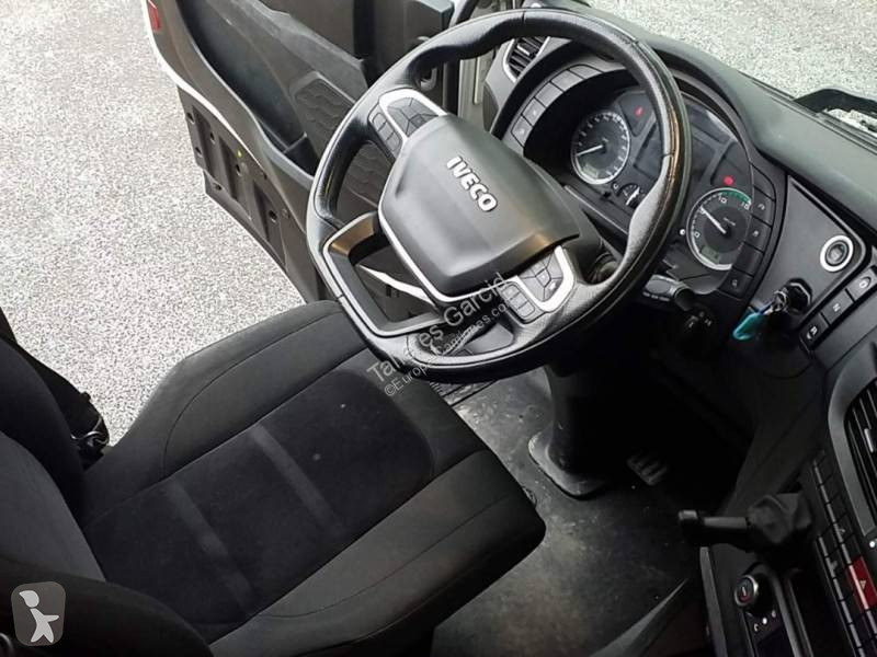 Traktor Iveco