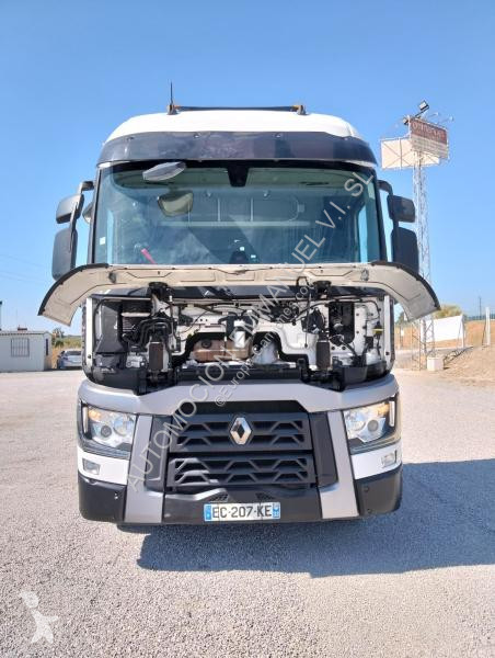جرار Renault 480 XROAD TSeries