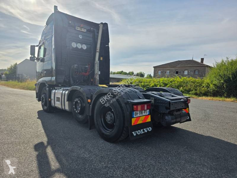 جرار Volvo