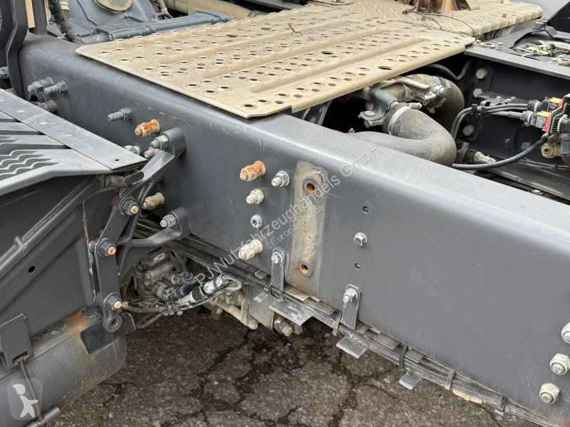 جرار Scania 370 Retarder