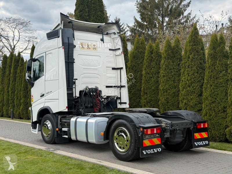 Влекач Volvo FH 500