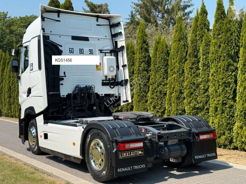 جرار Renault T 480