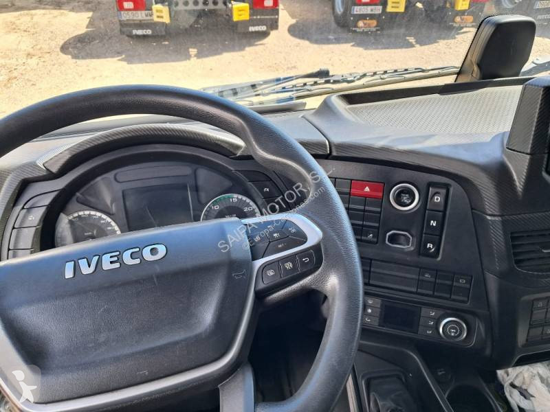 جرار Iveco