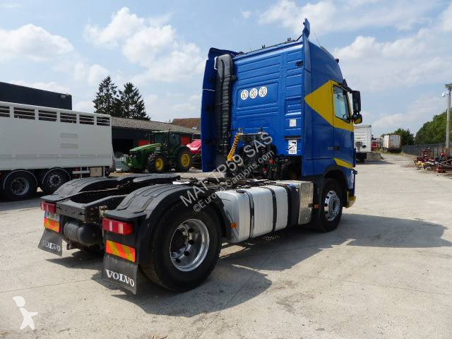 Cap tractor Volvo