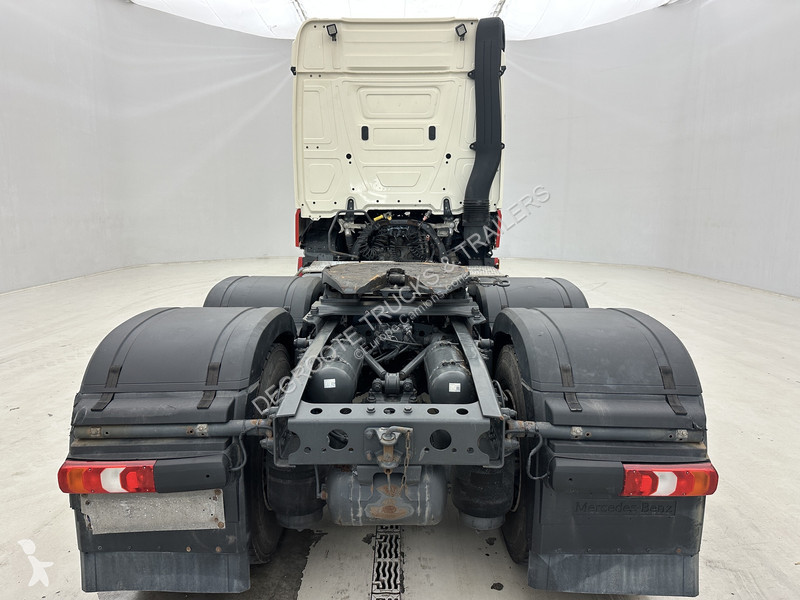 جرار Mercedes 3348 - 6x4