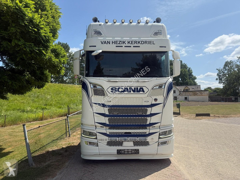 جرار Scania 520 full-air retarder