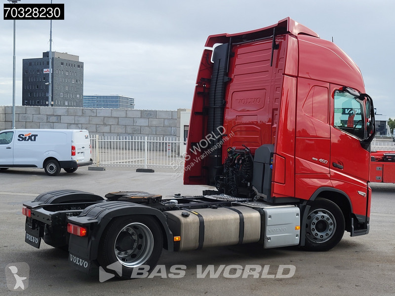 جرار Volvo FH 460 4X2 Mega XL 2x Tanks ACC Navi