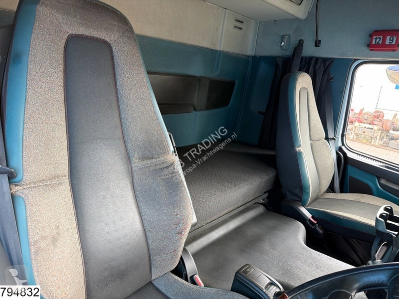 جرار Volvo 460 6x2, EURO 6, PTO, RHD