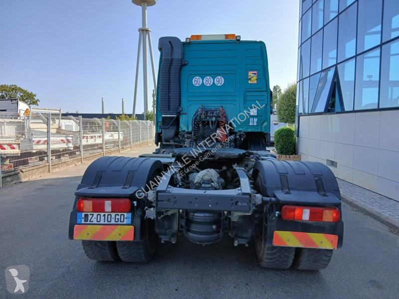 جرار Volvo 450