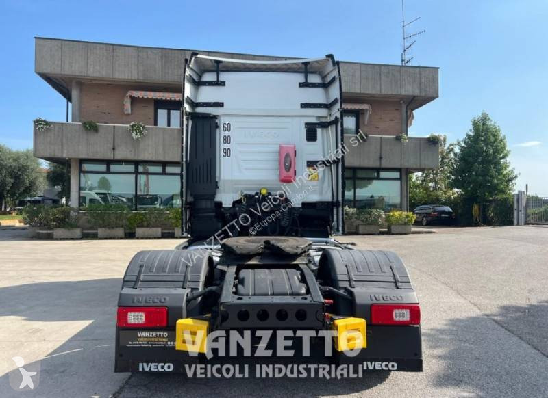 جرار Iveco