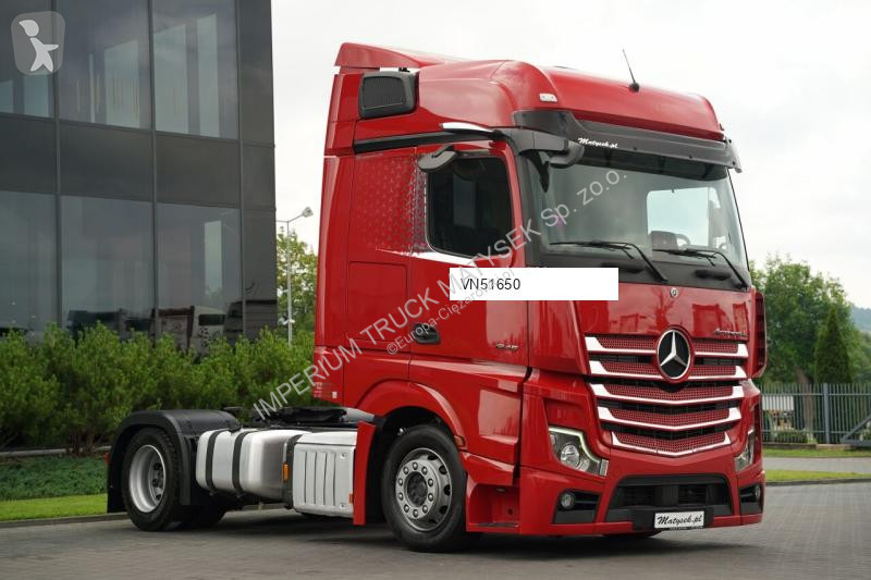 Влекач Mercedes ACTROS 1845